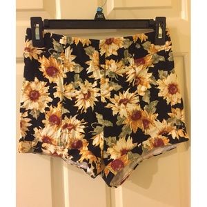 sunflower shorts from Pacsun!